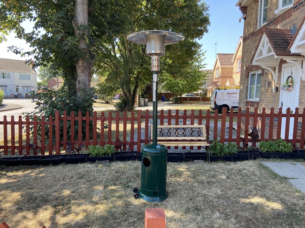 Gas patio heater